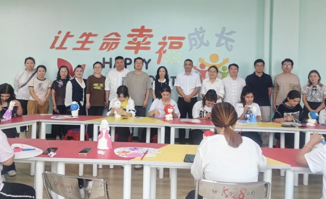 PP电子游戏网站开展“以美润心—— 迎国庆开心DIY”主题文化活动